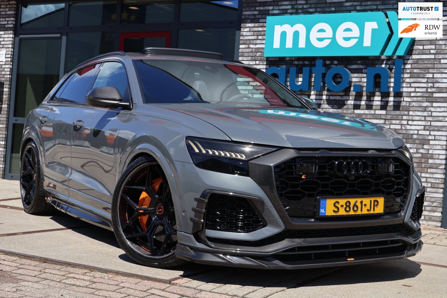 Audi Q8 - 4.0 TFSI RS Q8 quattro URBAN l EXCLUSIVE PAINT GRIGIO TELESTO l PPF l KERAMISCH l CARBON l - AutoWereld.nl