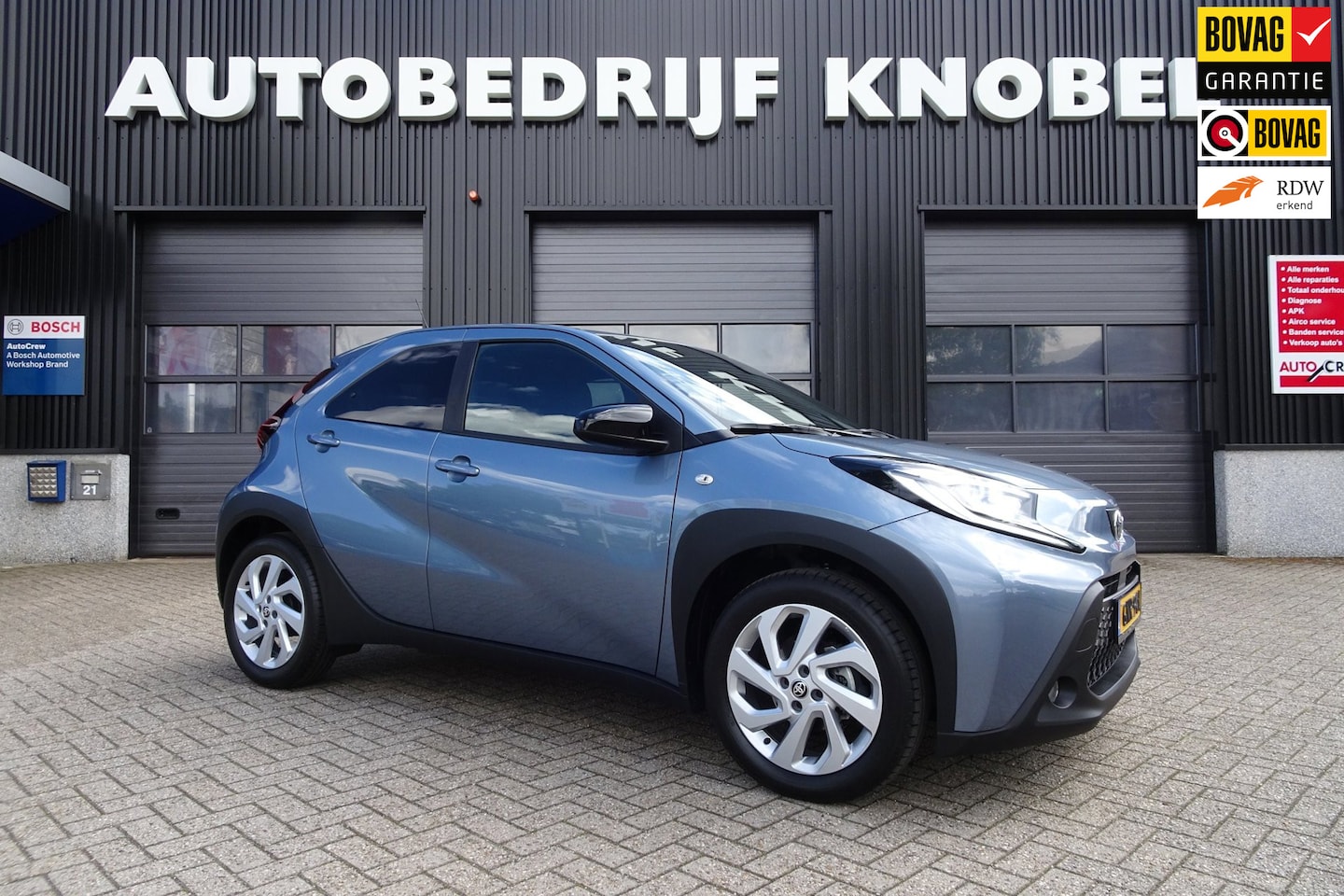 Toyota Aygo X - 1.0 VVT-i S-CVT Pulse 1.0 VVT-i S-CVT Pulse, AUTOMAAT, LED, CARPLAY, ANDROID AUTO, STOELVERWARMING - AutoWereld.nl