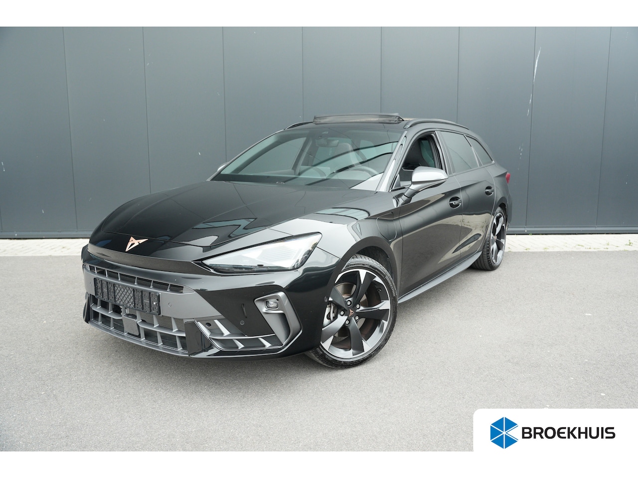 CUPRA Leon Sportstourer - 1.5 TSI 204 PK e-Hybrid Business Achteruitrijcamera | Panoramadak | Adaptive cruise contro - AutoWereld.nl