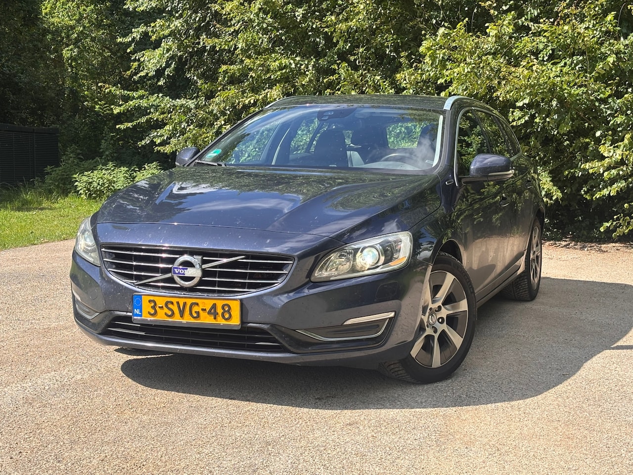 Volvo V60 - 2.4 D6 AWD Plug-In Hybrid Summum | Cruise + Navi Nu € 4.950,- !!! - AutoWereld.nl