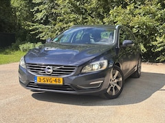 Volvo V60 - 2.4 D6 AWD Plug-In Hybrid Summum | Cruise + Navi Nu € 4.950,