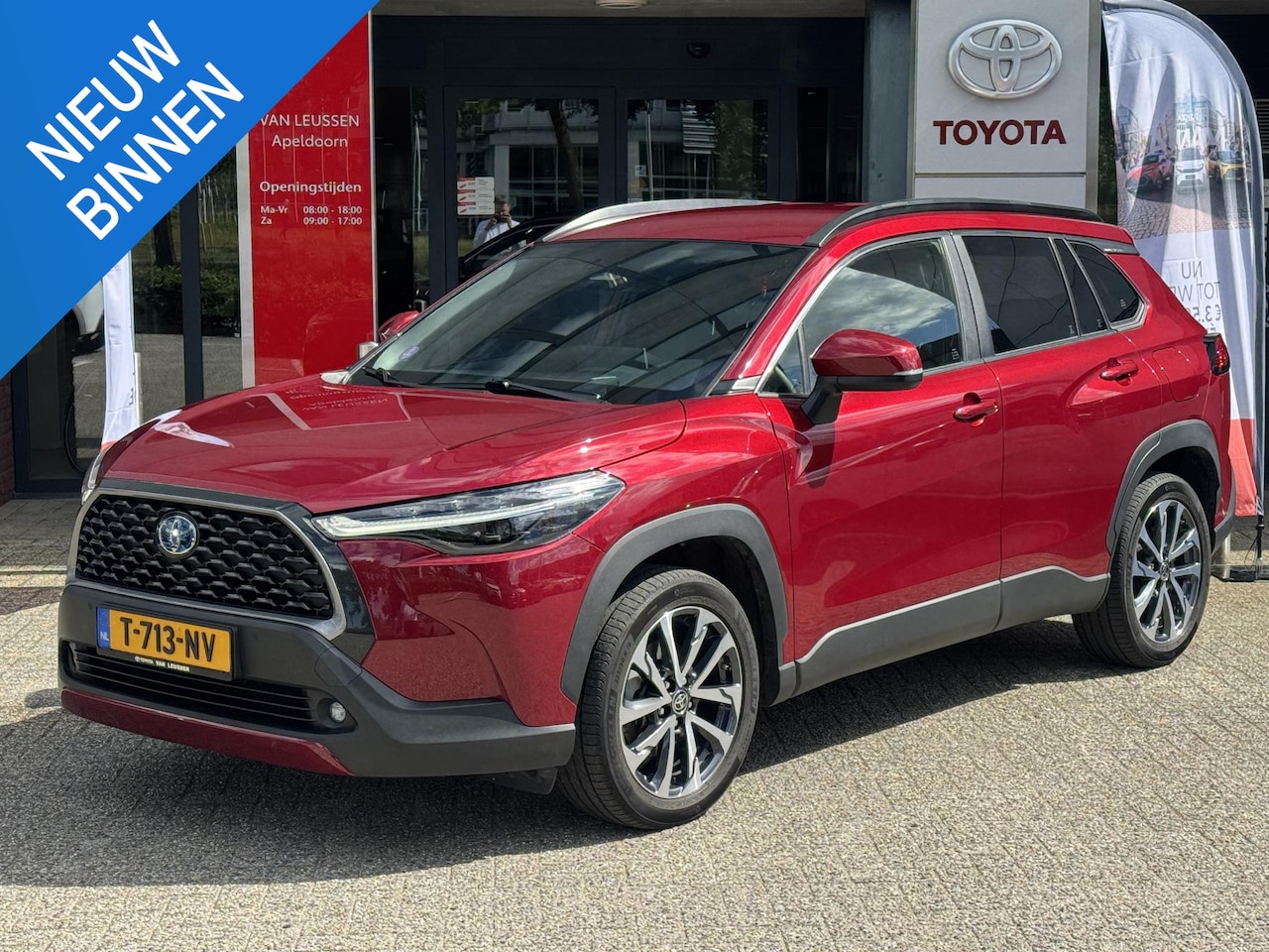 Toyota Corolla Cross - 2.0 High Power Hybrid First Edition AD-CRUISE APPLE/ANDROID KEYLESS PARK-SENSOREN LM-VELGE - AutoWereld.nl