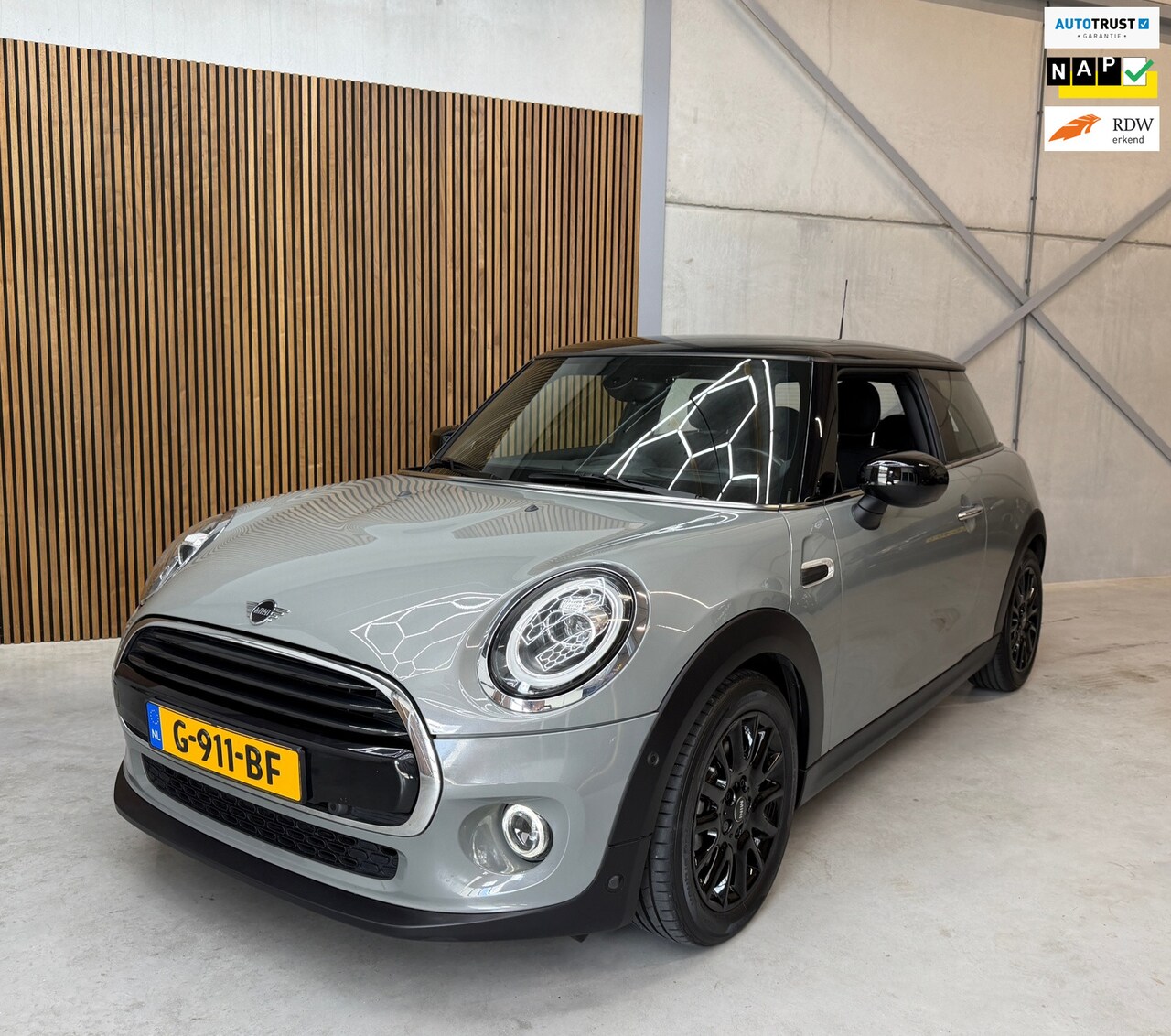 MINI 3-Deurs - 1.5 Cooper Pepper | AUTOMAAT | 2de EIGENAAR | DEALER ONDERHOUDEN | - AutoWereld.nl
