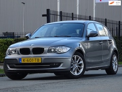 BMW 1-serie - 116i 5DRS STOELVERWARMING/CLIMA/PDC/APK 04-2027