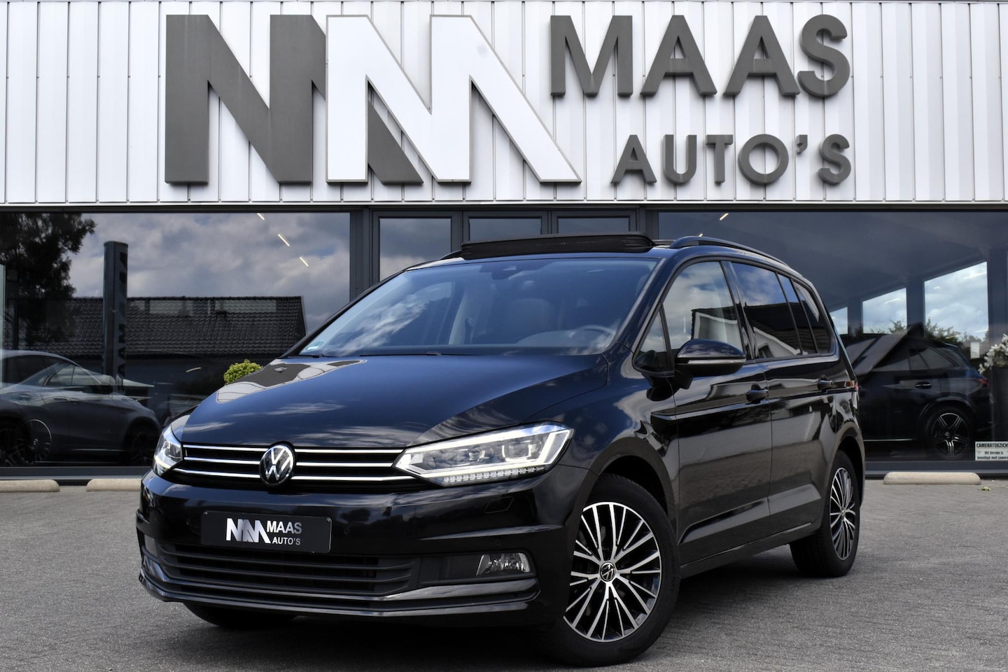 Volkswagen Touran - 1.5 TSI Business 7p - AutoWereld.nl