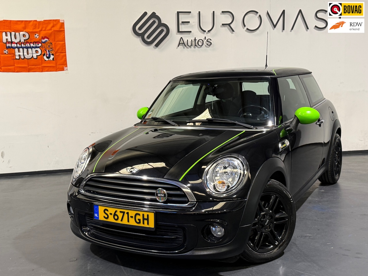 MINI 3-Deurs - 1.6 One Chili Airco Stoelverwarming Nieuwe Apk - AutoWereld.nl