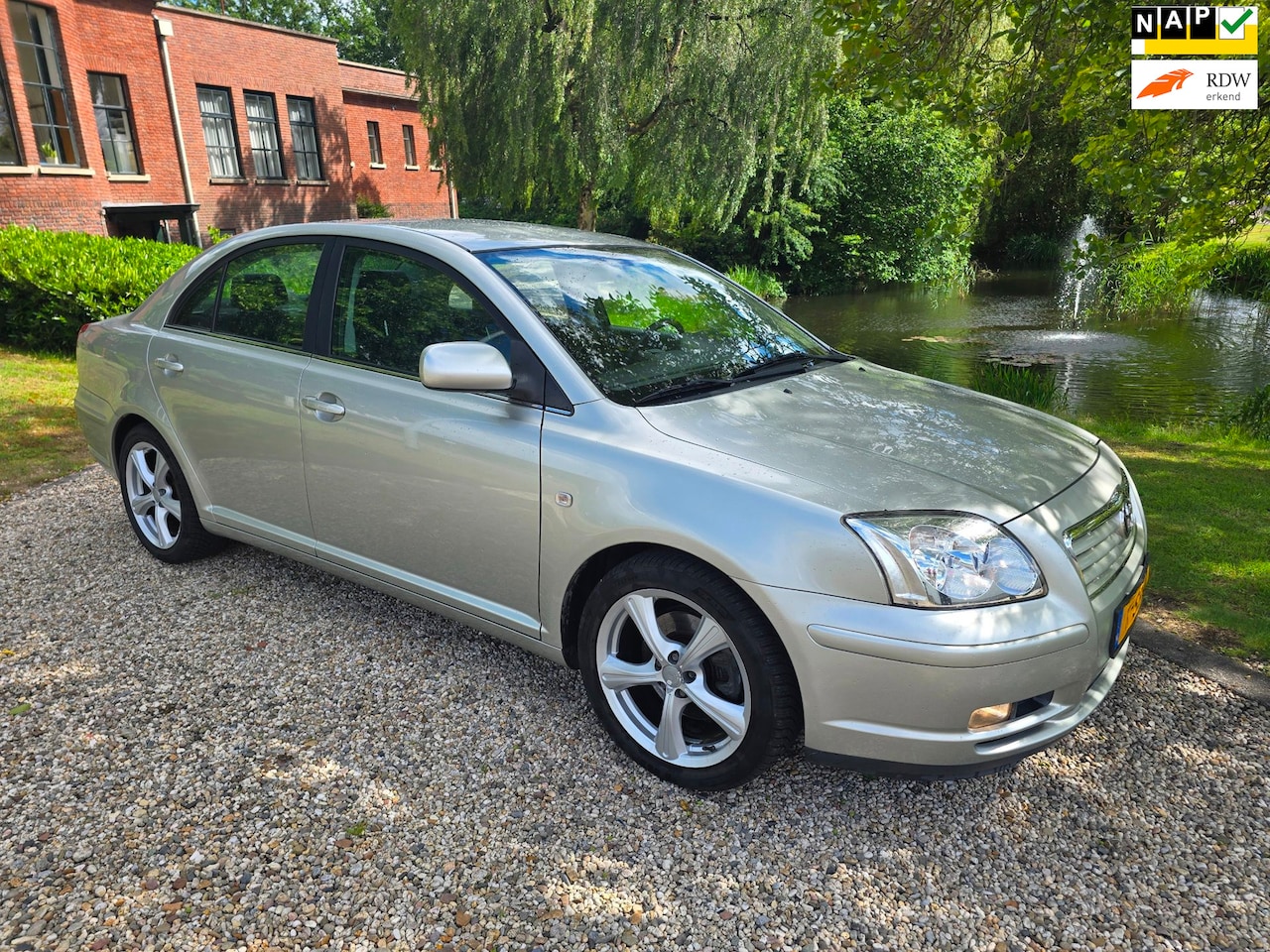 Toyota Avensis - 2.0 VVTi Linea Sol 2.0 VVTi Linea Sol *83.000km* - AutoWereld.nl