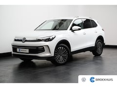Volkswagen Tiguan - 1.5 eHybrid DSG-6 204PK Life Edition | TREKHAAK | AUTO A. KLEP | 18 INCH | CAMERA | STUUR