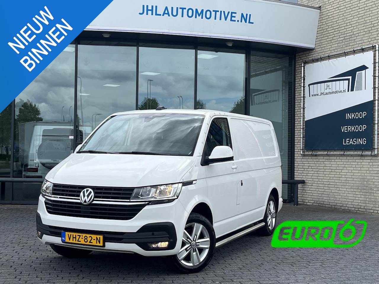 Volkswagen Transporter - 2.0 TDI L1H1*4MOTION*ACC*NAVI*HAAK*A/C*CARPLAY*LM* - AutoWereld.nl