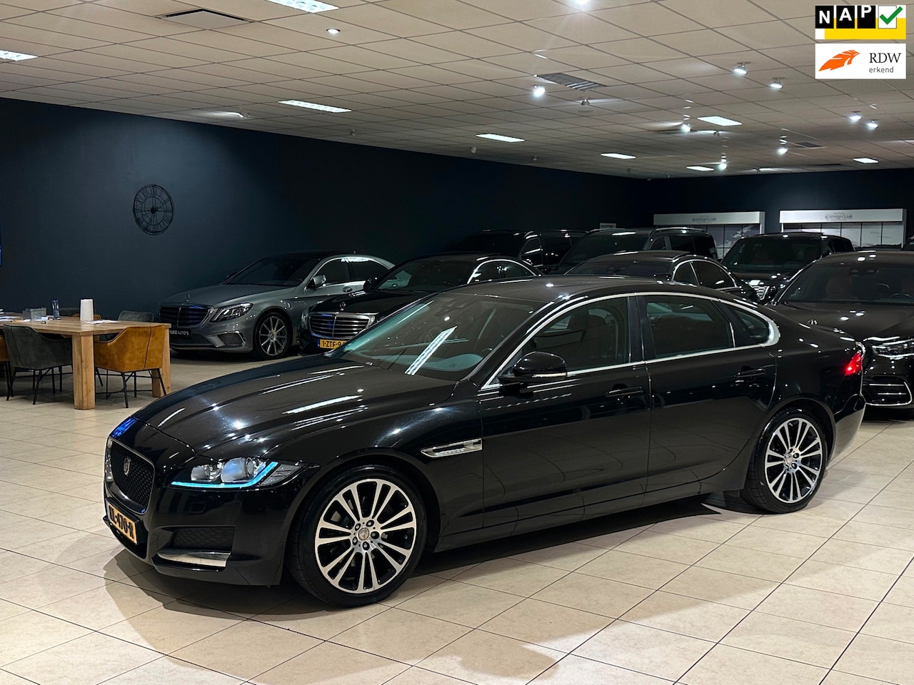 Jaguar XF - 2.0d Pure|ORIG-NL|1Eig.|BTW|LEDER|CAMERA|LANE - AutoWereld.nl