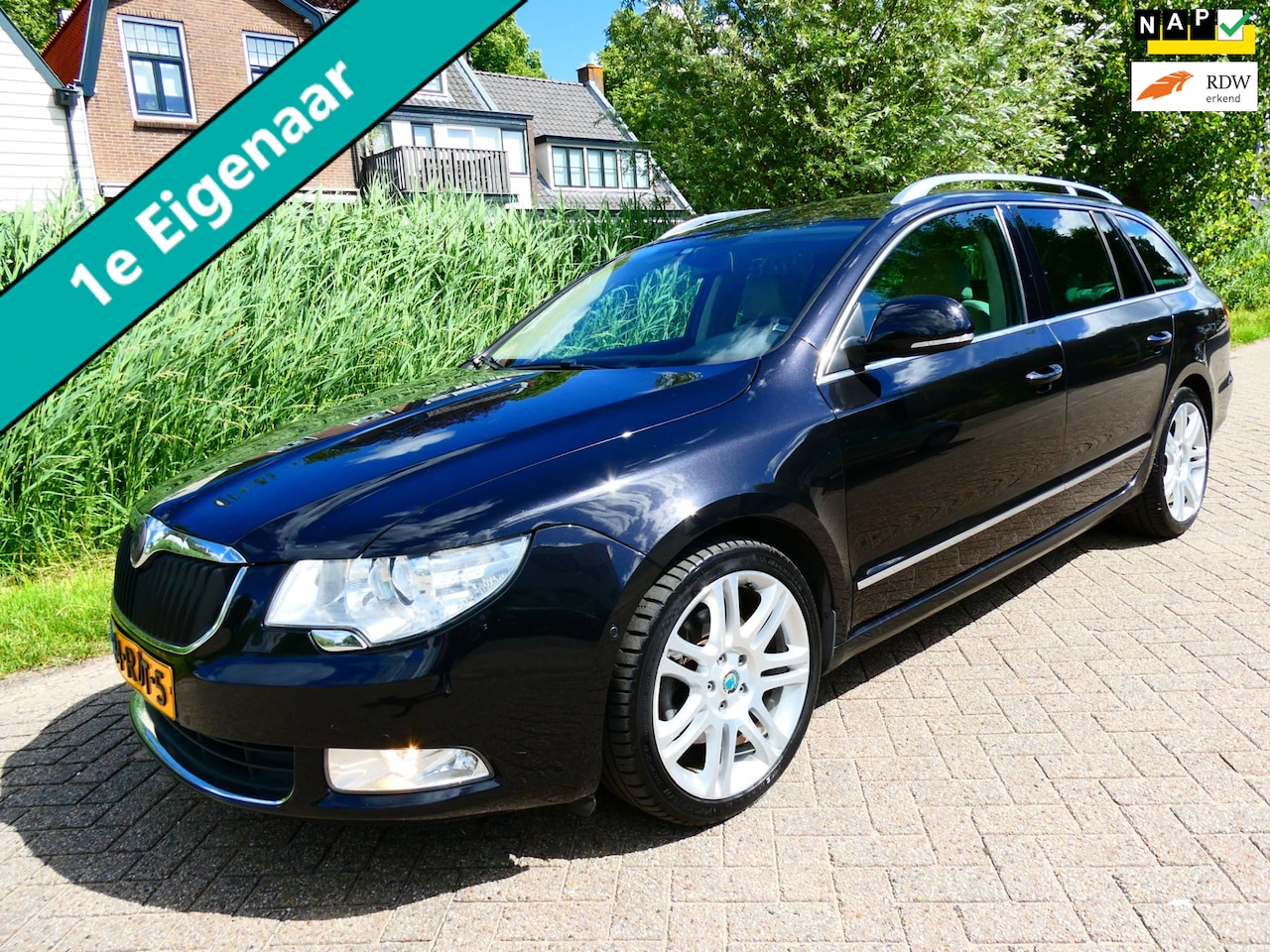Skoda Superb Combi - 1.8 TSI 161pk Elegance Leder Navi Trekhaak 1500kg. - AutoWereld.nl