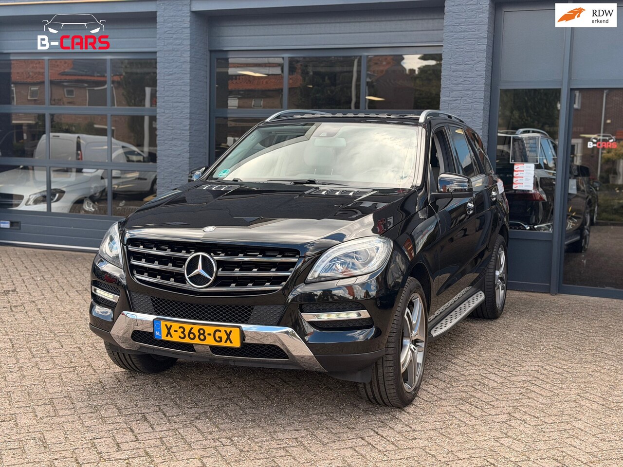 Mercedes-Benz M-klasse - 350 Amg|Pano|H&K|Leer|Camera|Nap!! - AutoWereld.nl