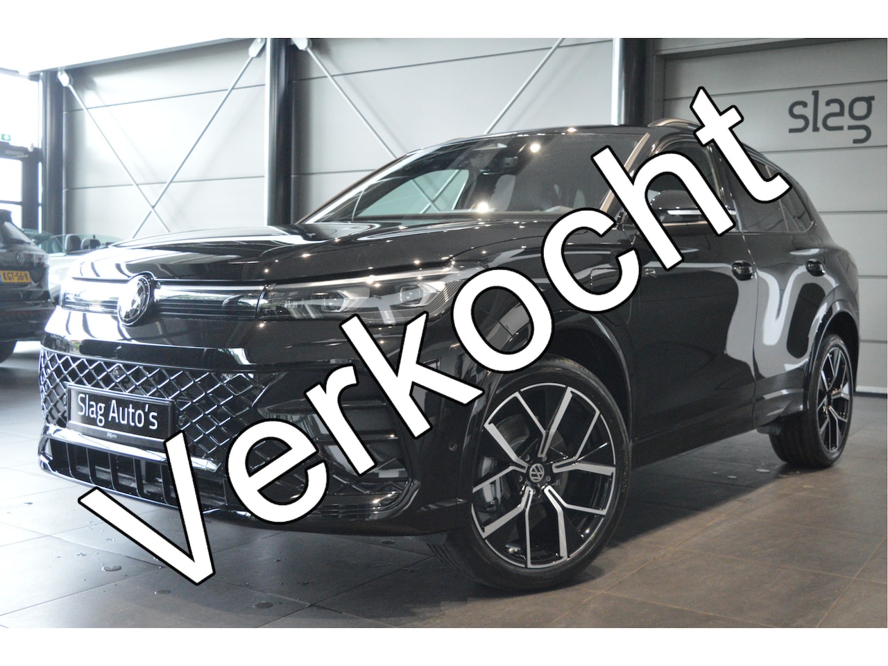 Volkswagen Tiguan - 1.5 eHybrid 3X R-LINE Black Style head up 20 inch 272 pk !! - AutoWereld.nl