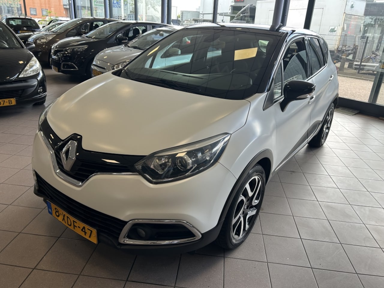 Renault Captur - 1.2 TCe Dynamique AUTOMAAT 85 DKM NW APK BJ 2024 !!! - AutoWereld.nl
