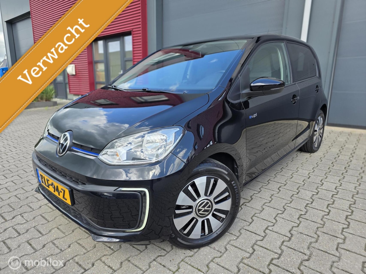 Volkswagen e-Up! - /Cruise C/Achteruitrij Camera/ DAB+ /VOL! - AutoWereld.nl