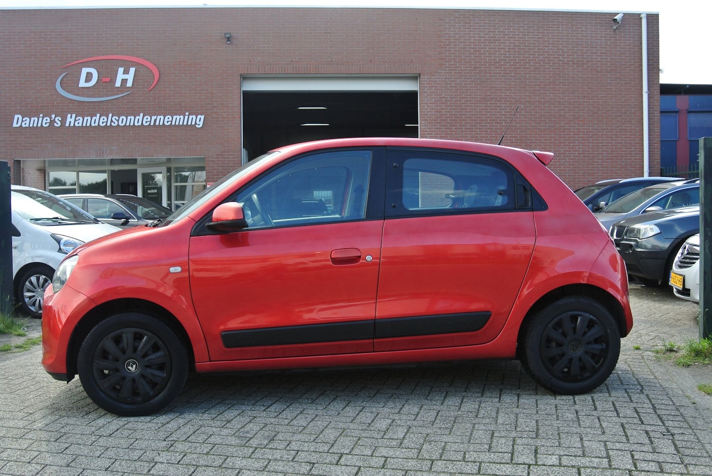 Renault Twingo - 1.0 SCe Expression airco apk 13-03-2027 inruil mogelijk nap - AutoWereld.nl