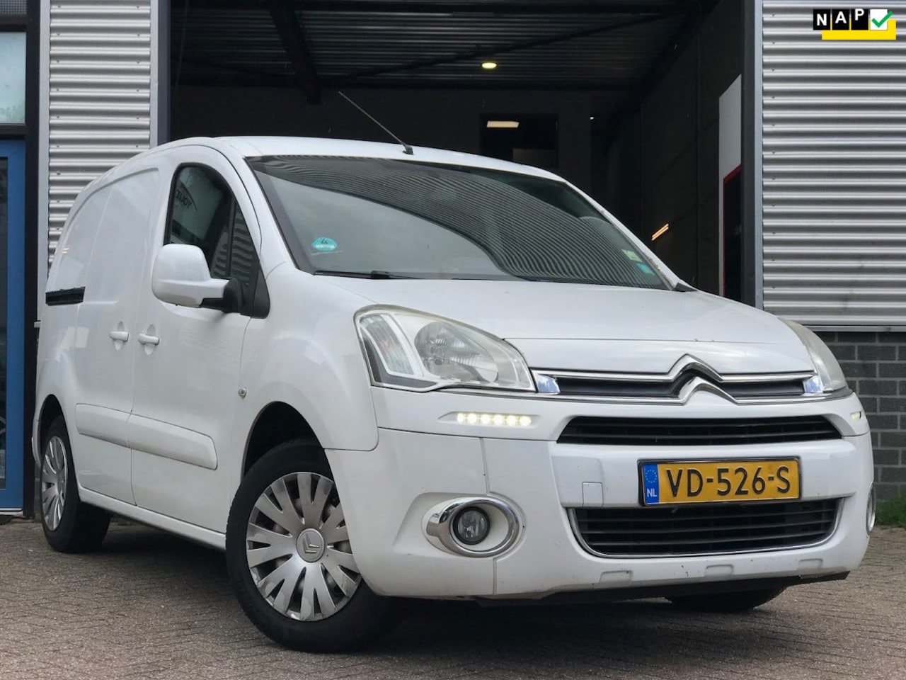 Citroën Berlingo - 1.6 e-HDI 500 Club Economy|3pers|Airco|Cruise - AutoWereld.nl