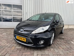 Ford Fiesta - 1.4 Ghia - Front Schade