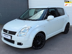 Suzuki Swift - 1.3 Shogun 40DKM/AIRCO/LMV/BLUETOOTH/5DEURS