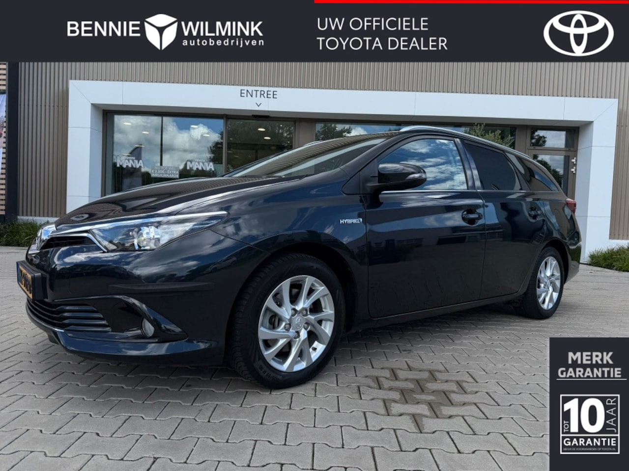Toyota Auris - 1.8 Hybrid Lease Pro | Panoramadak | - AutoWereld.nl