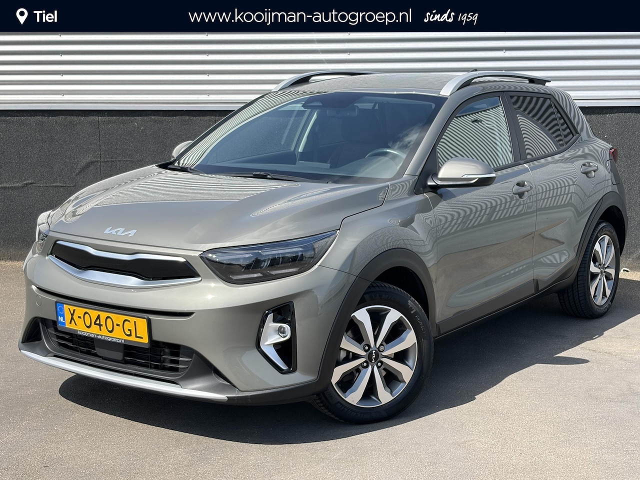 Kia Stonic - 1.0 T-GDi MHEV DynamicPlusLine Nieuw geleverd, 1e eign. Navigatie, Privacy glass, Smart Ke - AutoWereld.nl