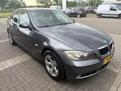 BMW 3-serie - 320i High Executive Airco APK