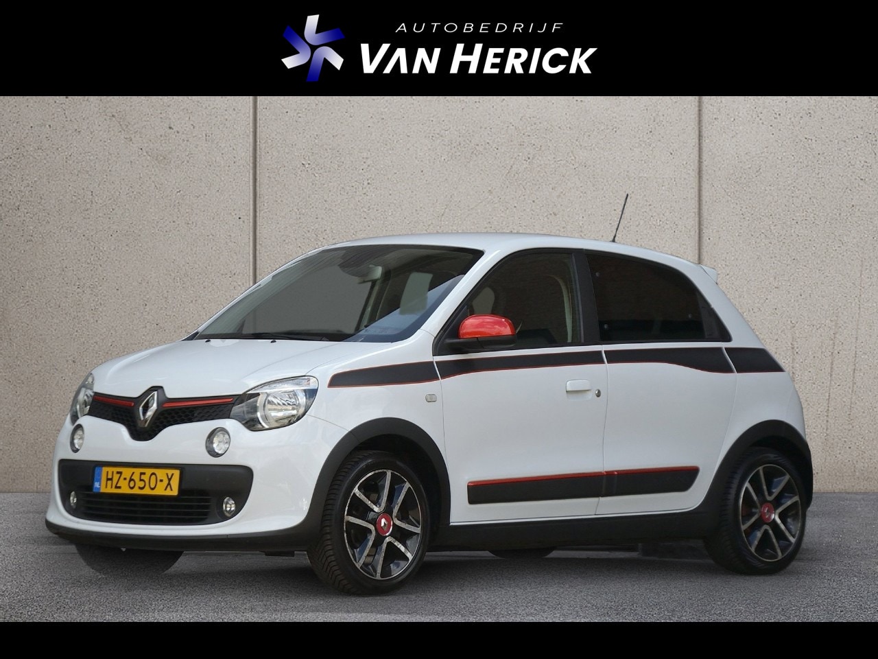 Renault Twingo - 0.9 TCe Dynamique | Airco | Cruise Control | Achteruitrijcamera - AutoWereld.nl