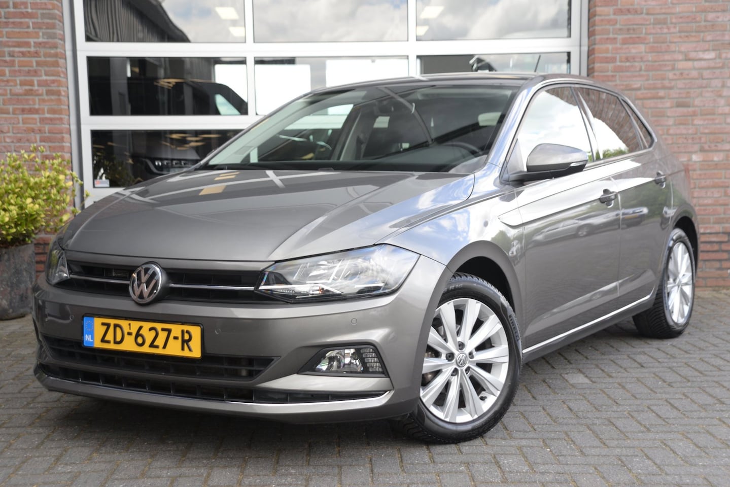 Volkswagen Polo - 1.0 TSI Highline DSG | Orig. NL | - AutoWereld.nl