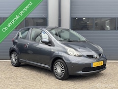 Toyota Aygo - 1.0-12V Sport Navi Uitvoering // 82>dkm