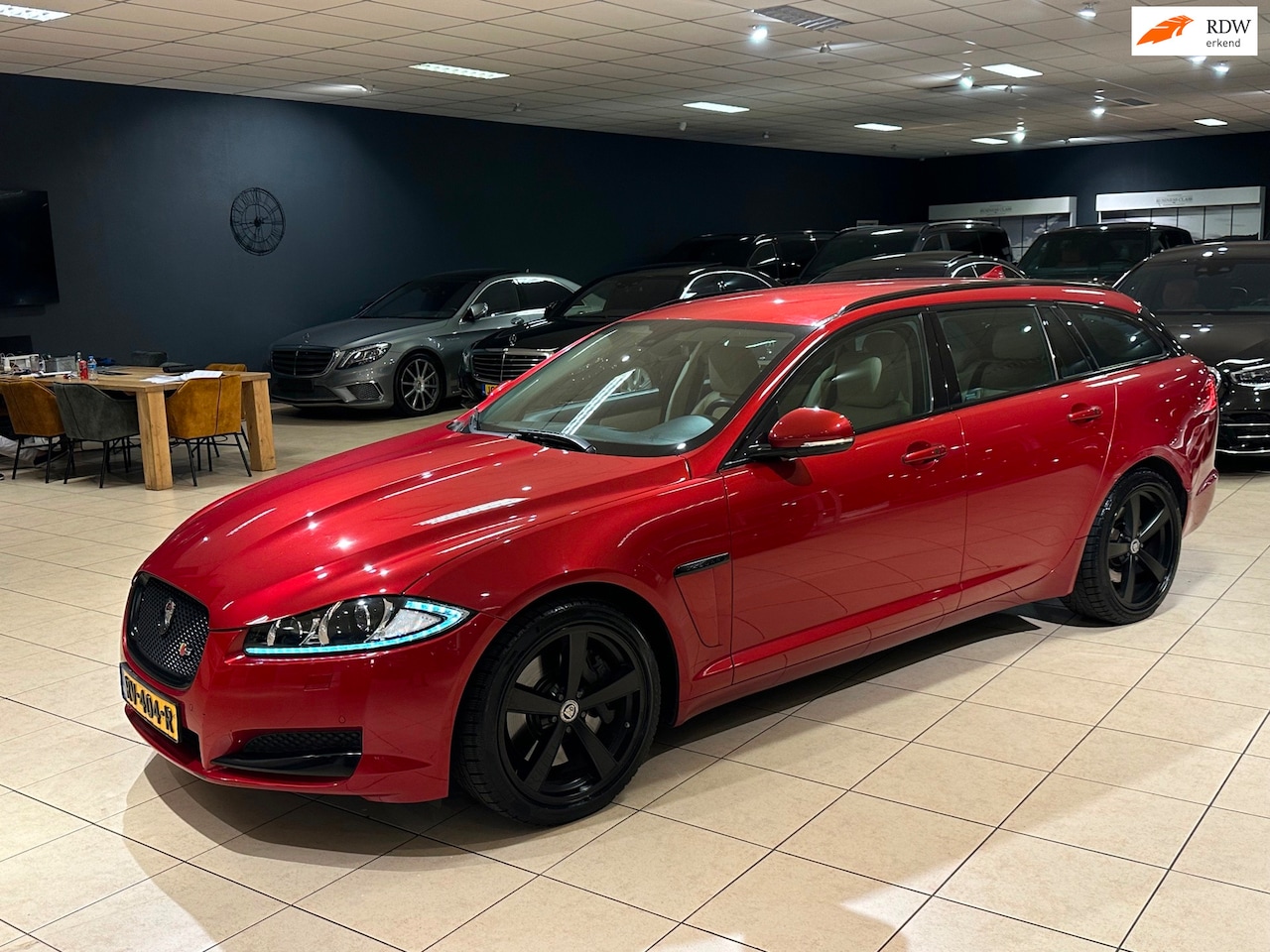 Jaguar XF Sportbrake - 3.0D V6 S Prestige|Keyless|Leder|Camera|Top - AutoWereld.nl