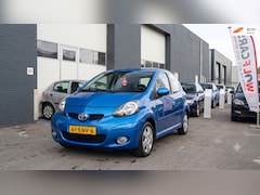 Toyota Aygo - 1.0-12V Dynamic Blue | Airco | APK | LM Velgen