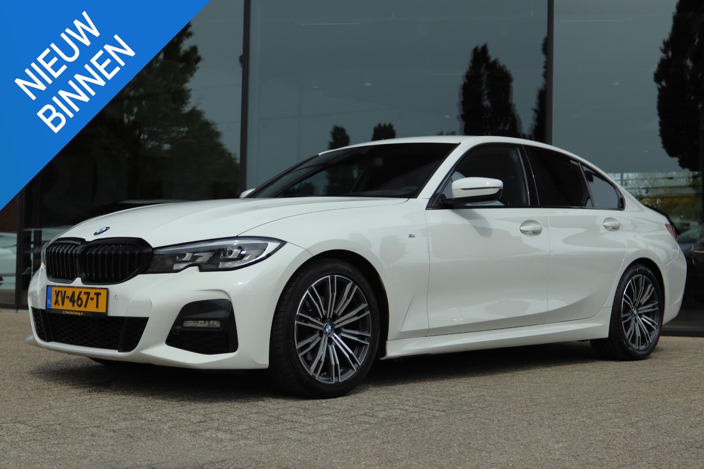 BMW 3-serie - 320I EXECUTIVE EDITION M-SPORT | CARPLAY | HUD | NAVI | CRUISE | LED | STOELVERW. | AMBIEN - AutoWereld.nl