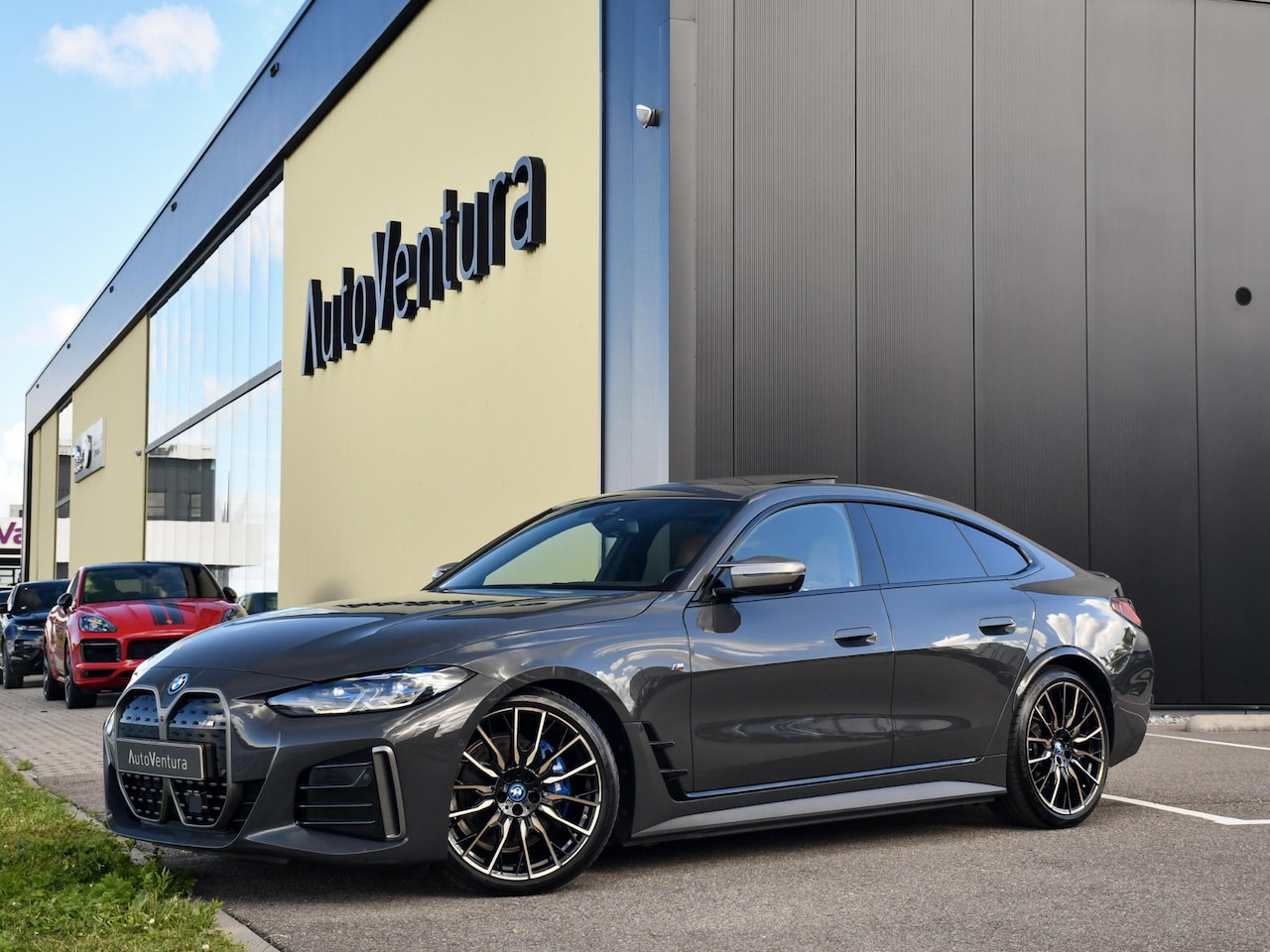 BMW i4 - M50 High Executive 84 kWh | M-sport | Harman Kardon | Schuif-/kantel Dak | Head-Up | Adapt - AutoWereld.nl