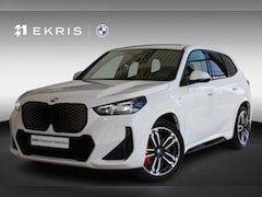 BMW iX1 - eDrive20 | M Sportpakket Pro | Achteruitrijcamera | Adaptief Onderstel