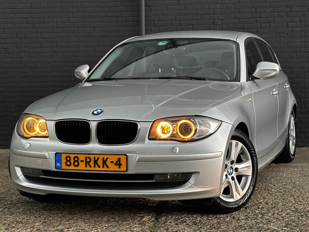 BMW 1-serie - 116i EffDyn. Ed. Business Line Ultimate Edition AIRCO | ELEK RAMEN | LEDER | CRUISE | NWE - AutoWereld.nl