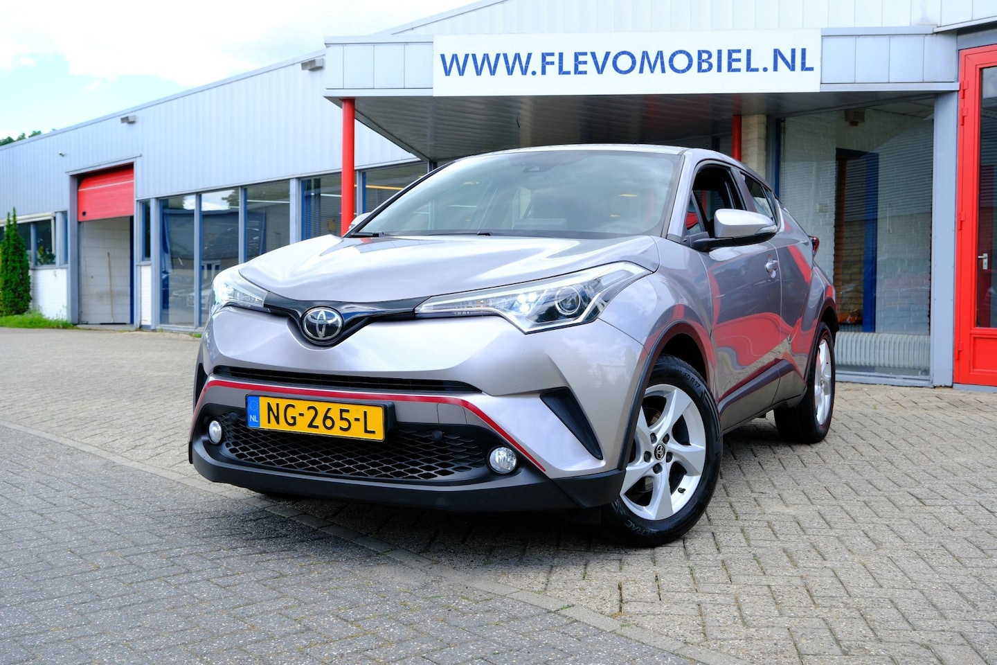 Toyota C-HR - 1.2 Dynamic Navi|Adapt.Cruise|1e Eig|LMV|Cam|Clima - AutoWereld.nl