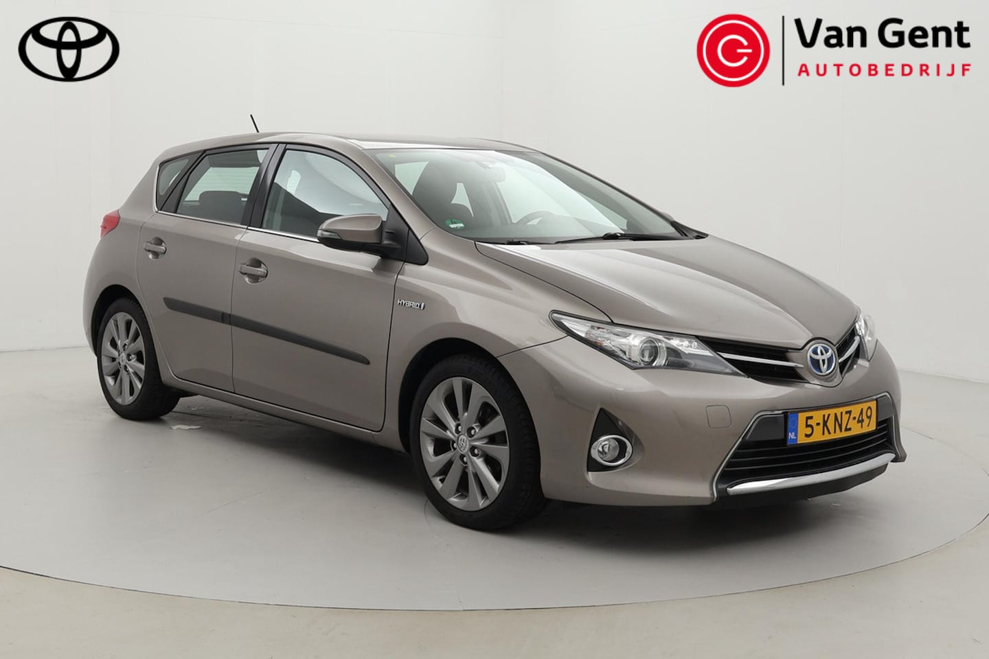 Toyota Auris - 1.8 Hybrid Dynamic | Trekhaak | Navigatie | Keyless | Cruise Control | Clima | Camera | 17 - AutoWereld.nl