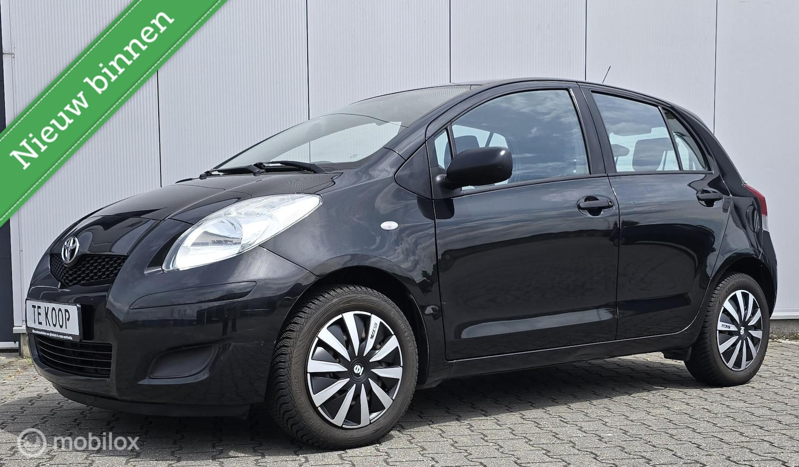 Toyota Yaris - 1.3 VVT-i Dynamic 1.3 VVTi Dynamic - AutoWereld.nl