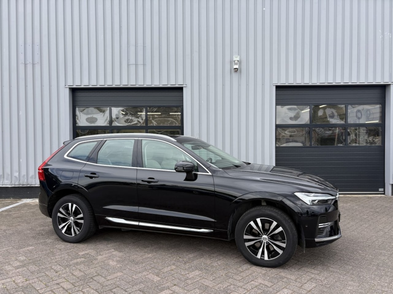 Volvo XC60 - 2.0 T6 AWD Inscription Expr. Leer I 360 Cam. I All-in prijs! - AutoWereld.nl