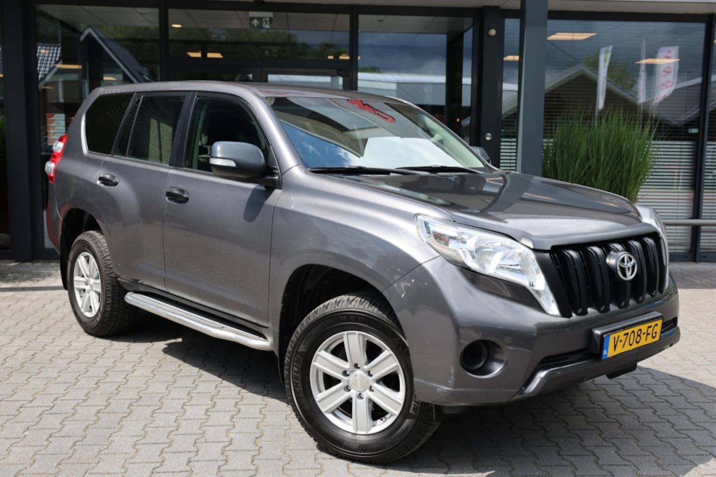 Toyota Land Cruiser 150 - 2.8 D-4D 5DRS ACTIVE A/T VAN - AutoWereld.nl