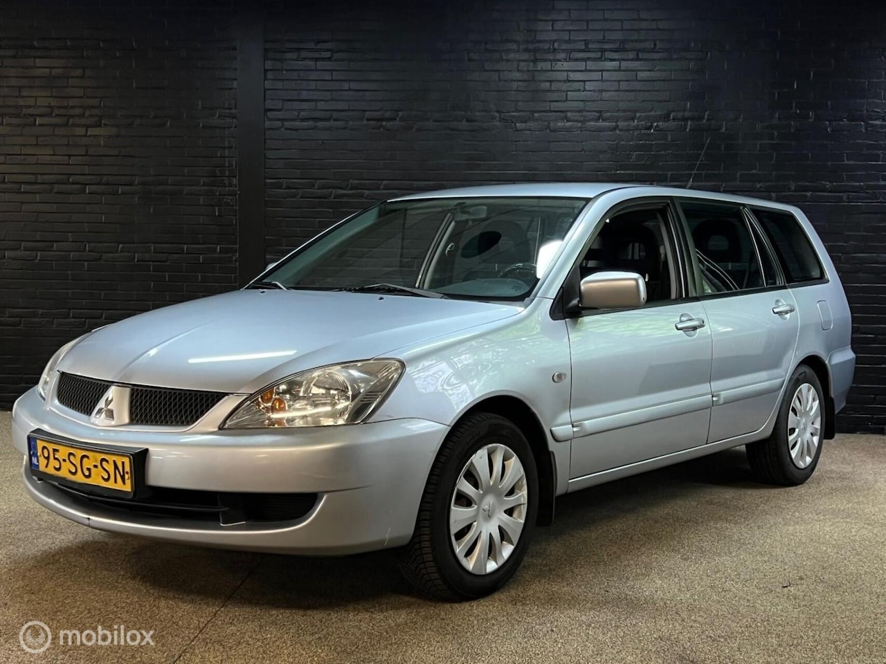 Mitsubishi Lancer Station Wagon - 1.6| AC | Trekhaak| Nwe APK| - AutoWereld.nl