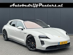 Porsche Taycan Sport Turismo - GTS 93kWh Chrono Pano ACC BOSE HUD 18v-Stoel Matrix Camera