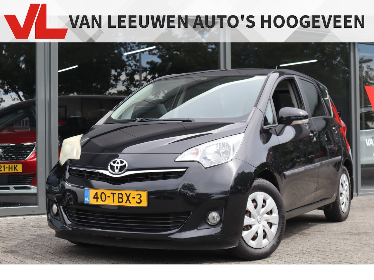 Toyota Verso S - 1.3 VVT-i Aspiration | RIJKLAAR | Automaat | Trekhaak - AutoWereld.nl