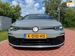 Volkswagen Golf - 1.5 TSI R-Line PANO