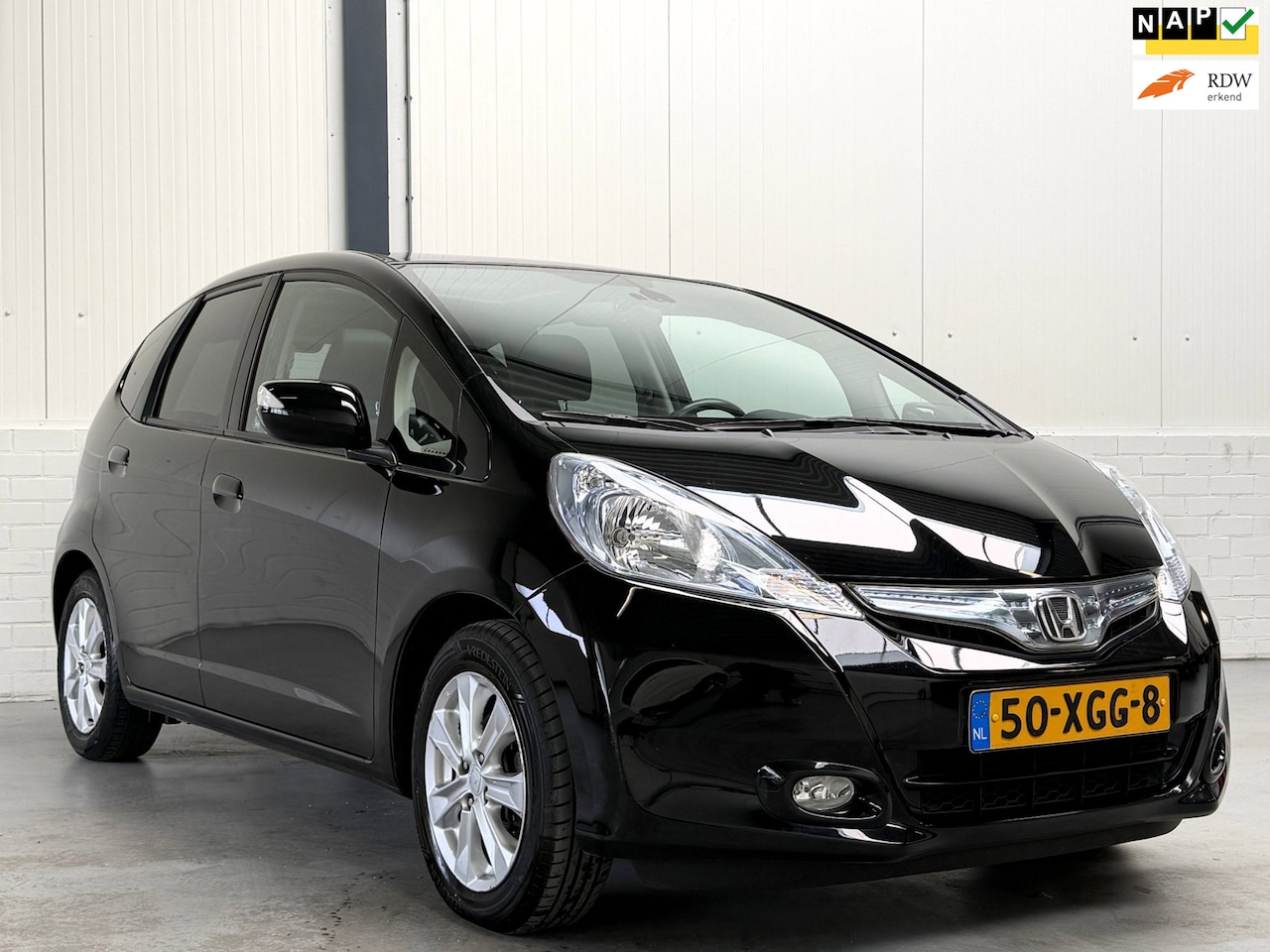 Honda Jazz - 1.4 Hybrid Exclusive|Leder|Pano|Stoelverwarming - AutoWereld.nl