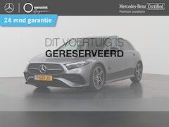 Mercedes-Benz A-klasse - 180 AMG Line | Achteruitrijcamera | Panoramadak | Night pakket | Sfeerverlichting | Privac