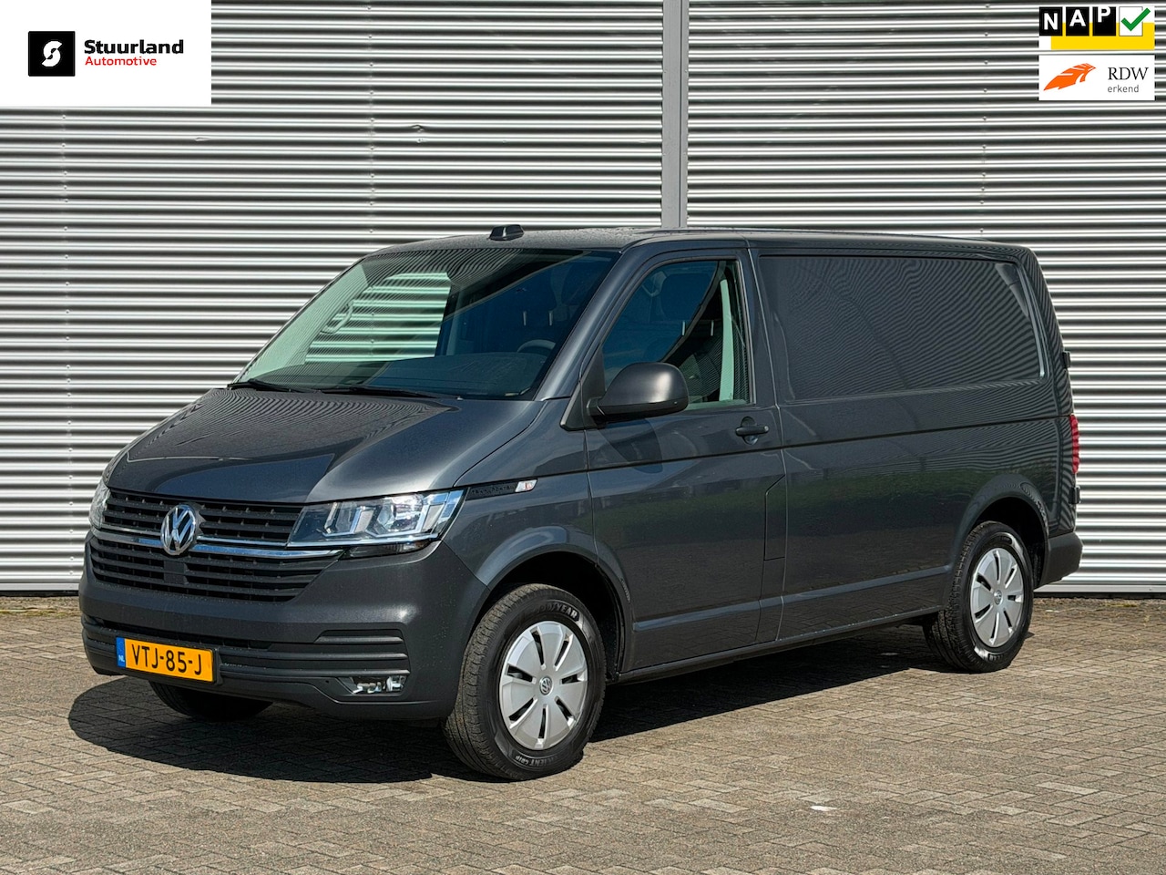 Volkswagen Transporter - 2.0 TDI L1H1 150pk Airco/ Navi/ PDC/ Carplay/ DAB/ - AutoWereld.nl