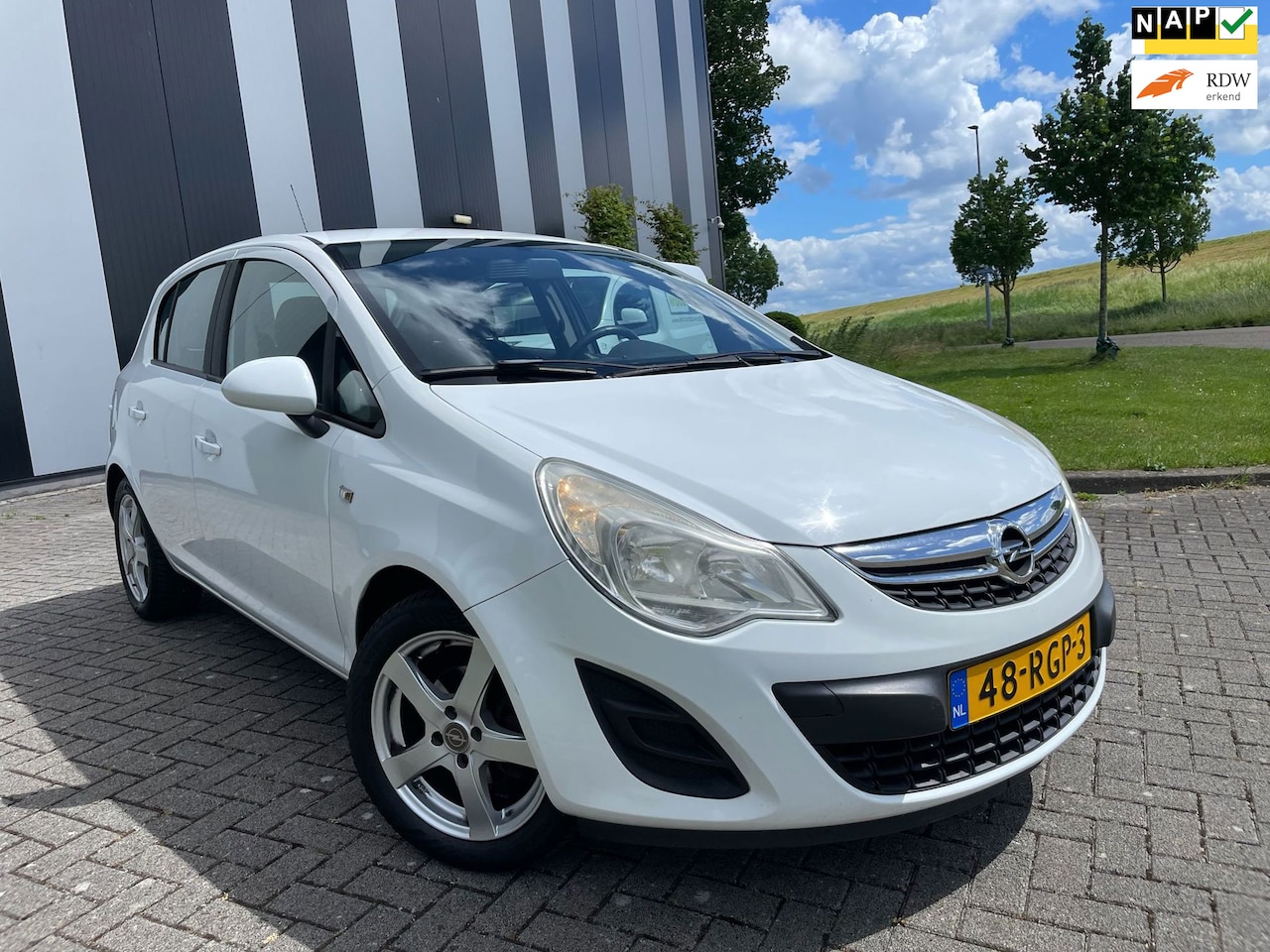 Opel Corsa - 1.0-12V Edition Airco-Cruise-Lmv-2 Sleutels - AutoWereld.nl