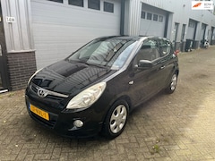 Hyundai i20 - 1.4i i-Catcher Clima Parksensor Trekhaak