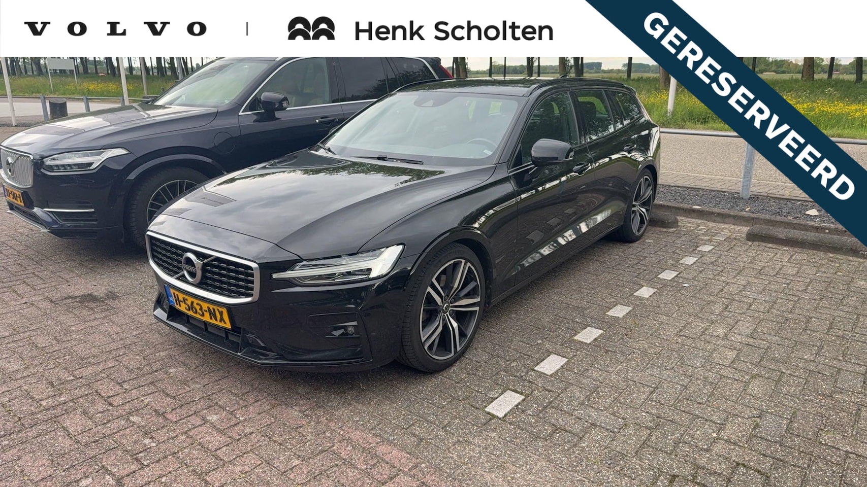 Volvo V60 - 2.0 T4 R-Design | Trekhaak| Panorama dak| Adaptieve Cruise Control| Parkeer Camera Achter, - AutoWereld.nl